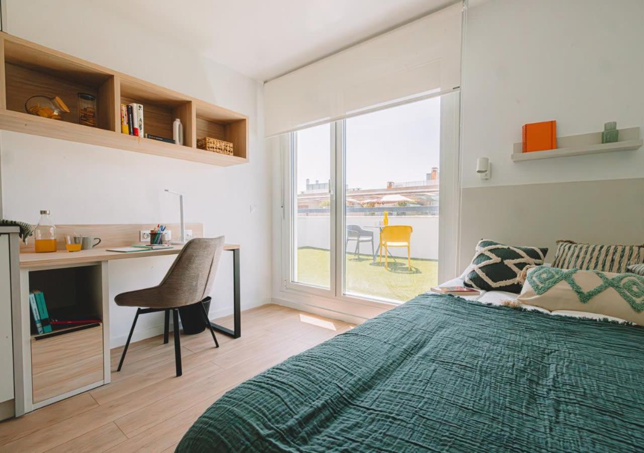 Yugo Granada Apartment Exterior photo