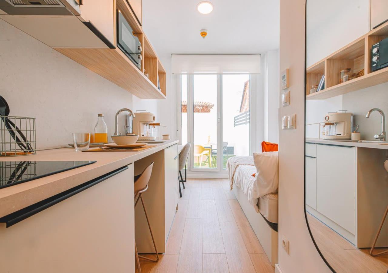 Yugo Granada Apartment Exterior photo